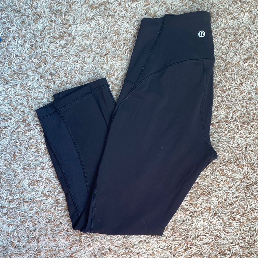 Lululemon Train Times High Rise crops 21”